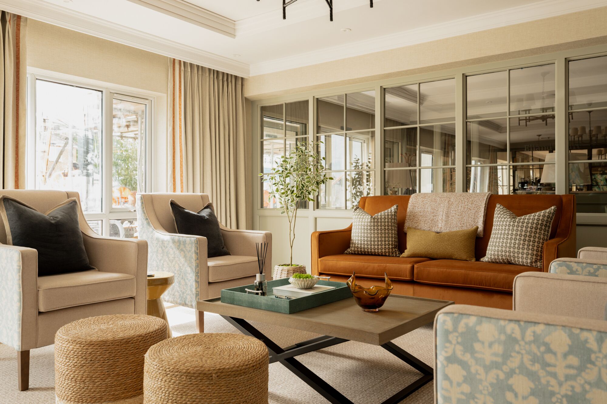 Elland Court – Lounges & Café Bar 3