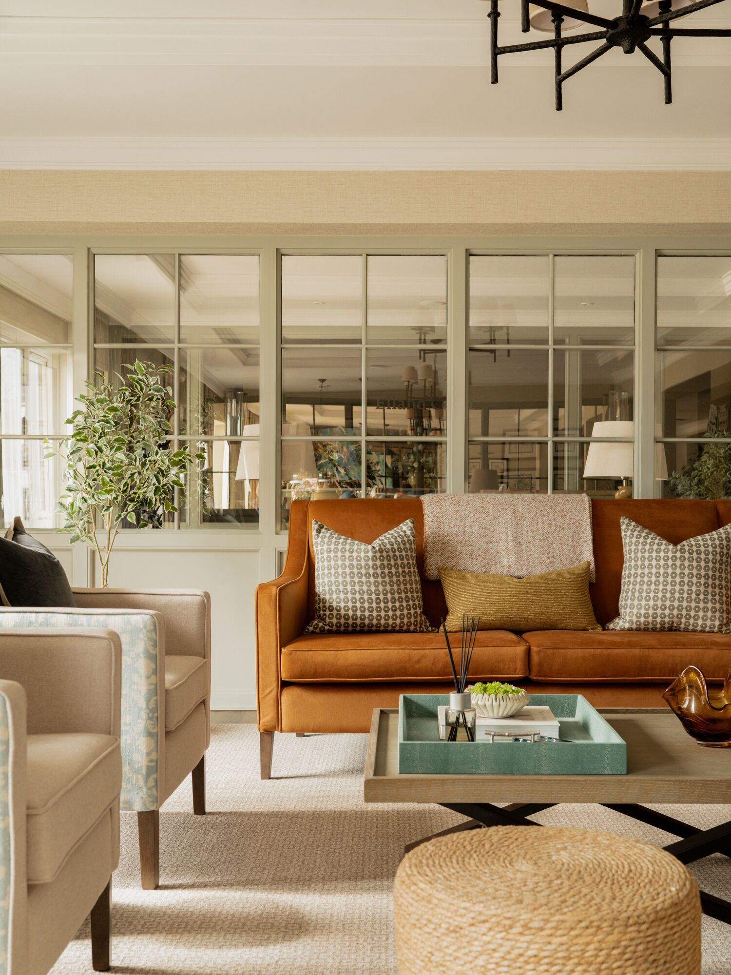 Elland Court – Lounges & Café Bar 9
